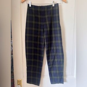 Purr Melrose plaid pants. Navy & green. Side zip. Soft material! Size XS.